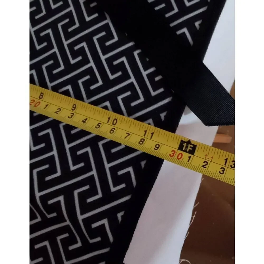 Main Street connection, Trifold cosmetic travel bag with hanging hook